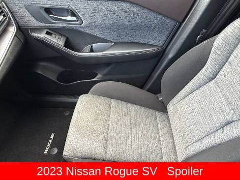 Used 2023 Nissan Rogue SV AWD/4WD image 12