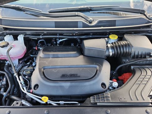 New 2025 Chrysler Pacifica Select image 22