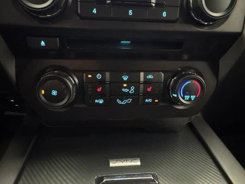 Used 2018 Ford F150 XLT w/ Equipment Group 302A Luxury AWD/4WD image 29