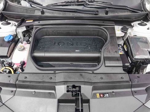 Certified 2023 Hyundai Ioniq 6 Limited RWD image 28