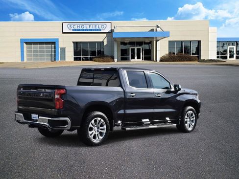 Used 2023 Chevrolet Silverado 1500 LTZ w/ LTZ Convenience Package II image 3