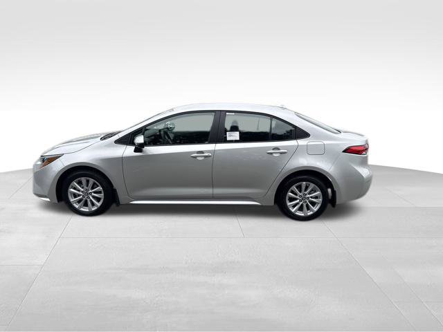 New 2026 Toyota Corolla LE FWD image 2
