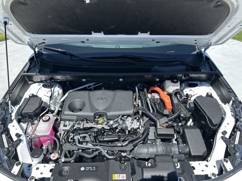 Certified 2025 Toyota RAV4 LE AWD/4WD image 34