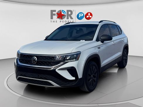 Used 2022 Volkswagen Taos S image 1