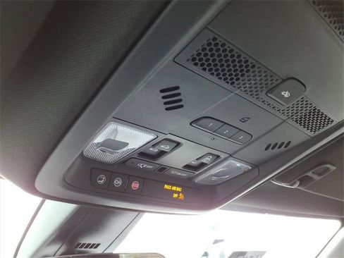 Certified 2025 Cadillac XT5 Premium Luxury image 16