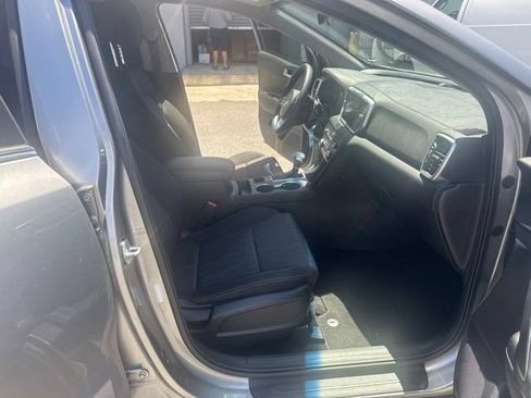 Used 2022 Kia Sportage LX FWD image 14