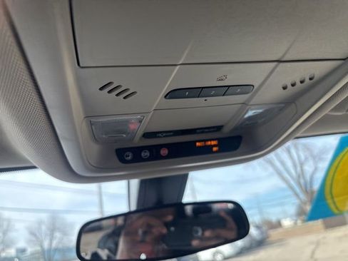 Used 2019 GMC Acadia SLE w/ Driver Alert Package I image 29