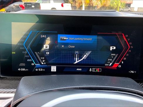 Used 2025 BMW X6 M Competition image 13