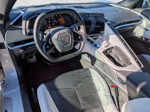 Used 2023 Chevrolet Corvette Stingray Preferred Cpe w/ Z51 Performance Package RWD image 9