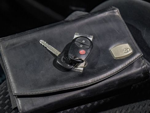 Used 2013 Toyota Tundra 2WD CrewMax image 61