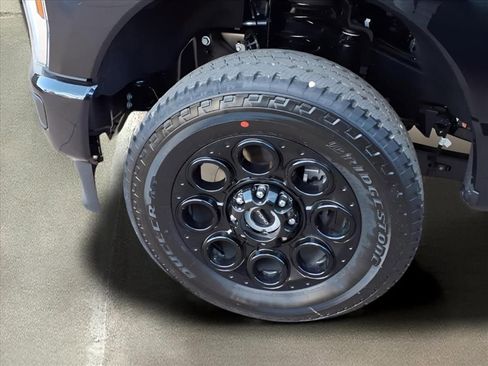 New 2026 Ford F250 Lariat w/ Black Appearance Package image 16