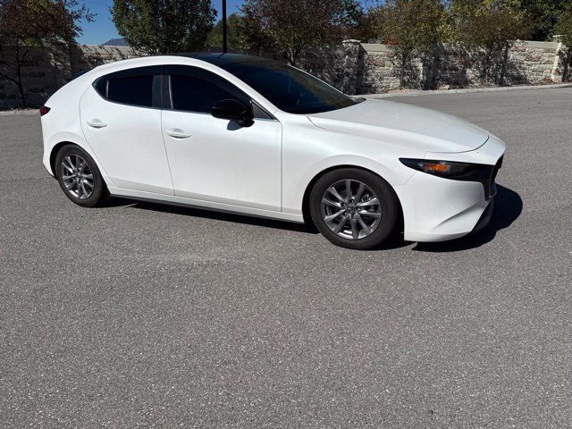 Used 2022 MAZDA MAZDA3 s FWD image 9