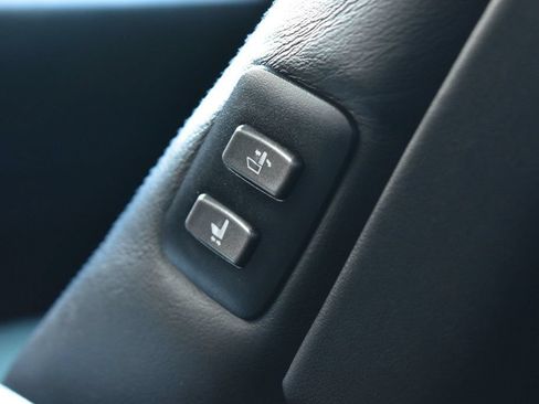 Used 2011 Lexus LS 460 L w/ Rear Seat Upgrade Pkg AWD/4WD image 26