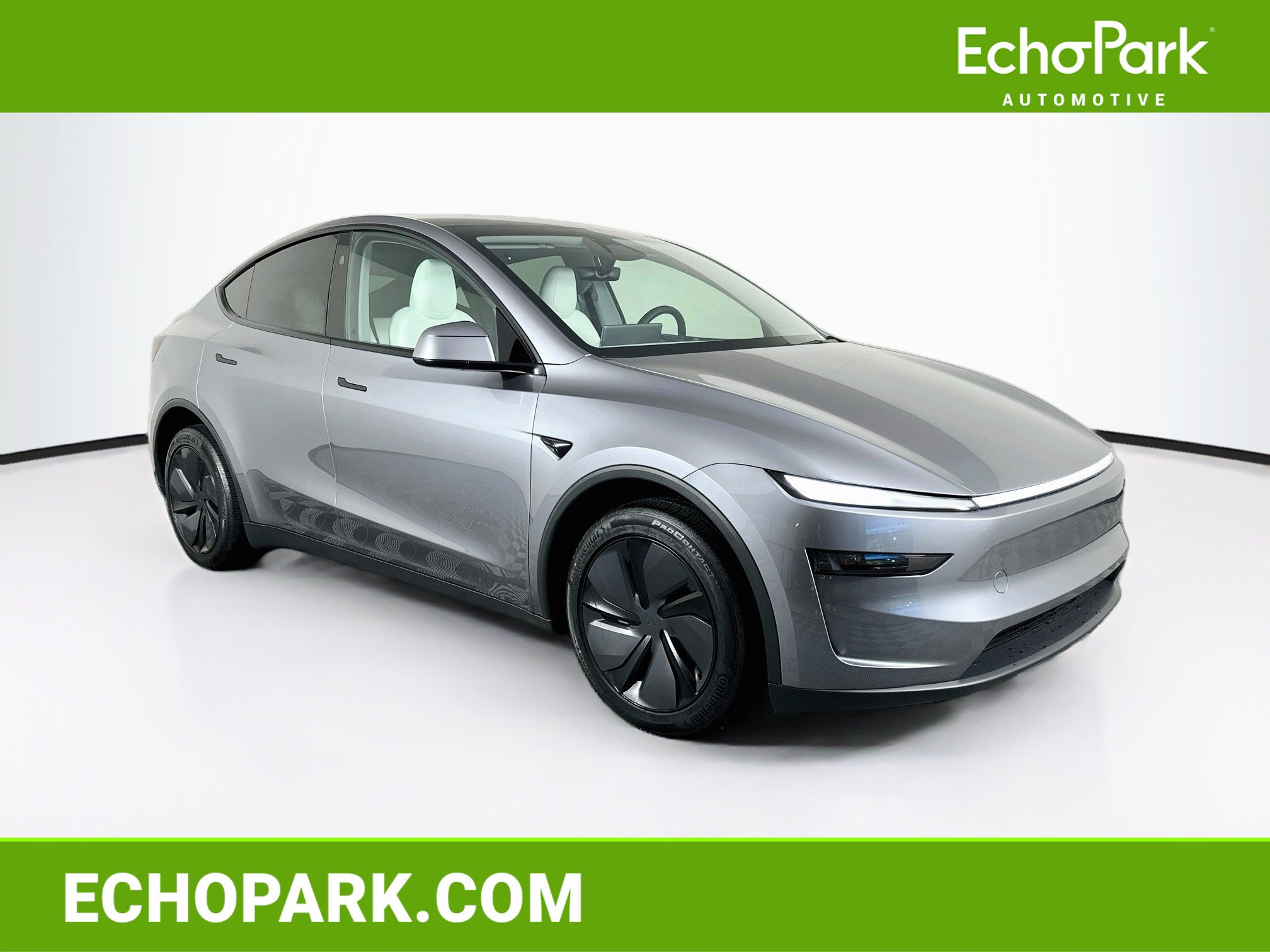 Used 2026 Tesla Model Y Long Range AWD/4WD image 1