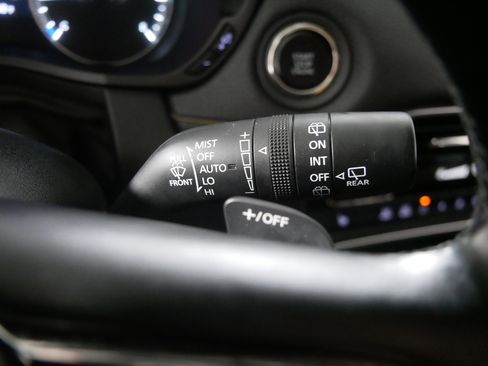 Certified 2025 MAZDA CX-70 3.3 Turbo w/ Preferred Package image 32