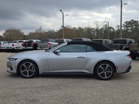 Used 2024 Ford Mustang Premium RWD image 21
