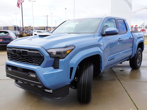 New 2026 Toyota Tacoma TRD Sport image 4