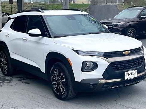 Used 2023 Chevrolet TrailBlazer ACTIV w/ Convenience Package AWD/4WD image 18