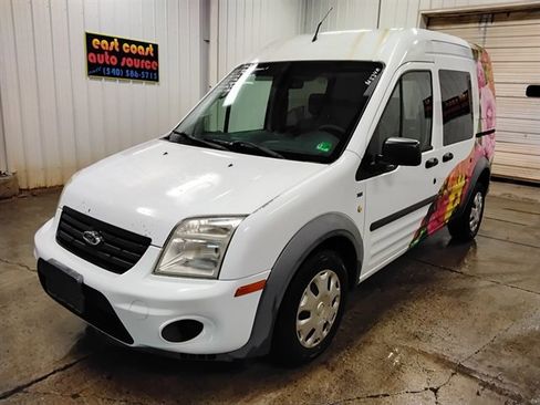 Used 2013 Ford Transit Connect XLT image 4