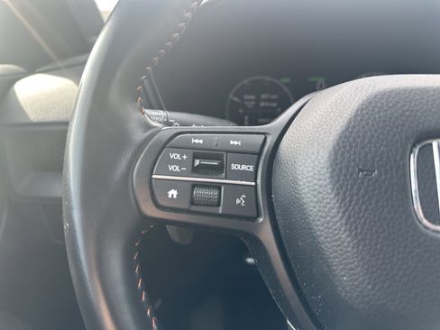 Used 2025 Honda CR-V Sport image 21