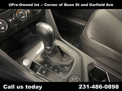 Used 2019 Volkswagen Tiguan SE w/ Panoramic Sunroof Package AWD/4WD image 26