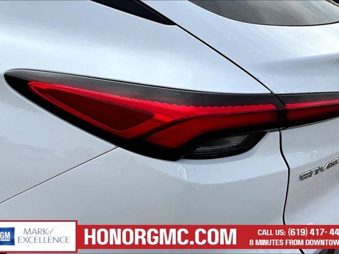 Used 2025 Buick Envista Sport Touring image 22