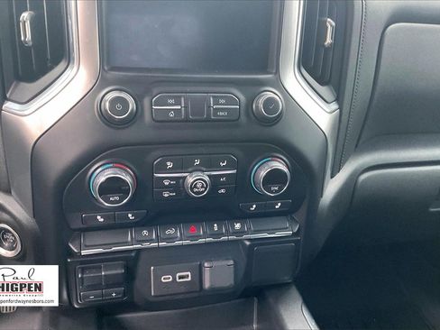 Used 2021 Chevrolet Silverado 1500 RST image 30