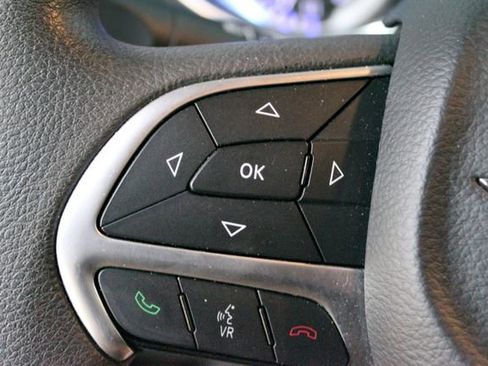 Used 2016 Chrysler 200 LX FWD image 14
