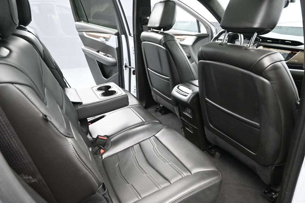 Used 2025 Cadillac XT6 Sport w/ Platinum Package AWD/4WD image 20