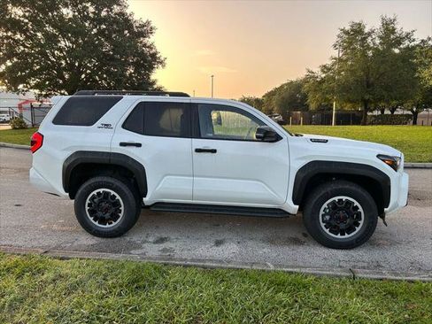 Used 2025 Toyota 4Runner TRD Off-Road Premium AWD/4WD image 6