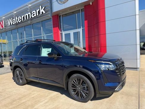 New 2026 Nissan Pathfinder SL w/ SL Premium Package image 1