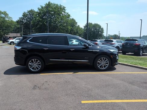 Used 2023 Buick Enclave Avenir w/ Avenir Technology Package AWD/4WD image 3