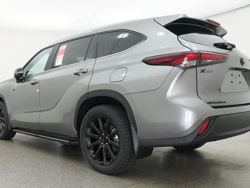 New 2026 Toyota Highlander XLE AWD/4WD image 12