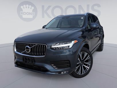 Used 2022 Volvo XC90 T6 Momentum w/ Advanced Package