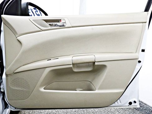 Used 2013 Suzuki Kizashi S FWD image 15