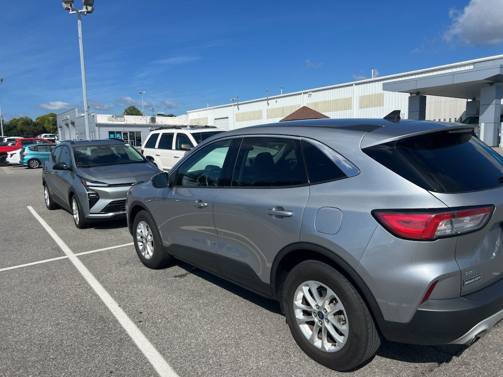 Used 2021 Ford Escape SE w/ Convenience Package AWD/4WD image 12