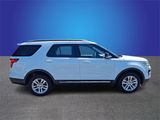 Used 2018 Ford Explorer XLT w/ Equipment Group 201A image 4