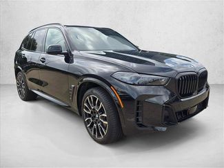 Used 2024 BMW X5 xDrive40i w/ M Sport Package AWD/4WD video 3