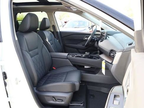 New 2026 Nissan Rogue Platinum AWD/4WD image 29