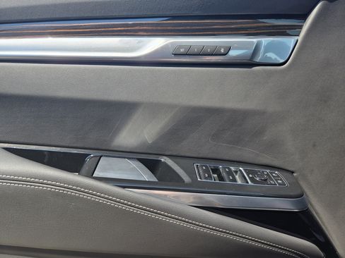 New 2025 Cadillac Escalade Premium Luxury image 16