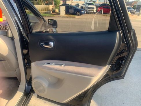 Used 2013 Nissan Rogue S image 15