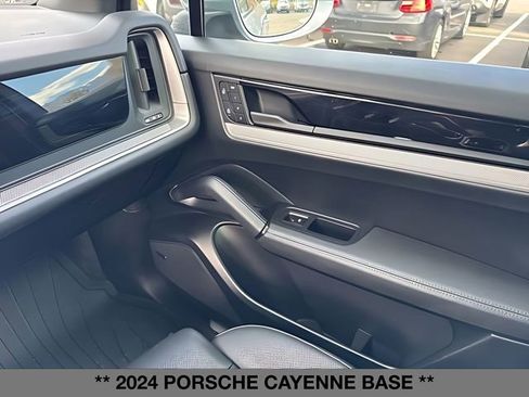 Used 2024 Porsche Cayenne w/ Premium Package AWD/4WD image 35