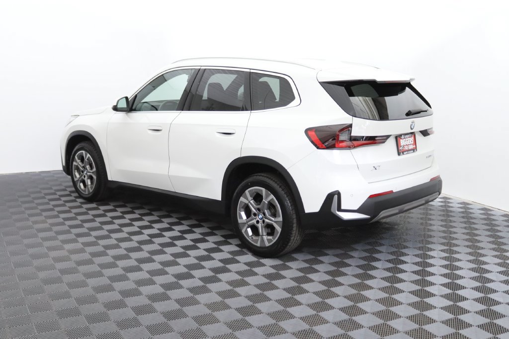 Used 2023 BMW X1 xDrive28i AWD/4WD image 6