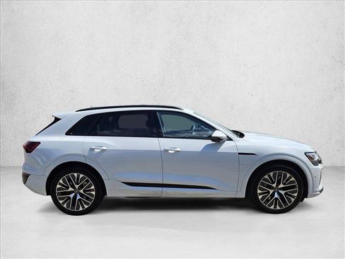 Certified 2024 Audi Q8 e-tron Prestige w/ Prestige Package AWD/4WD image 4