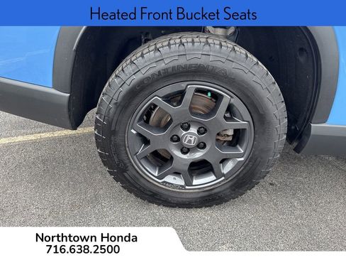 Used 2025 Honda Pilot TrailSport image 14