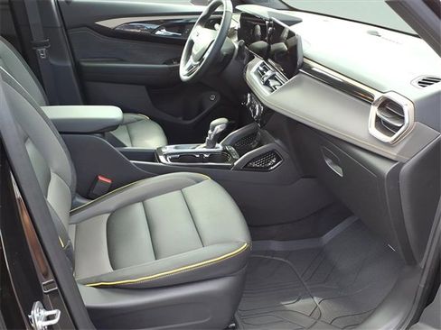 Used 2025 Chevrolet TrailBlazer ACTIV w/ Convenience Package image 21