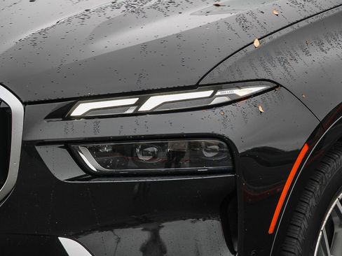 Used 2023 BMW X7 xDrive40i image 8