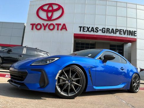 Used 2022 Subaru BRZ Limited RWD image 2