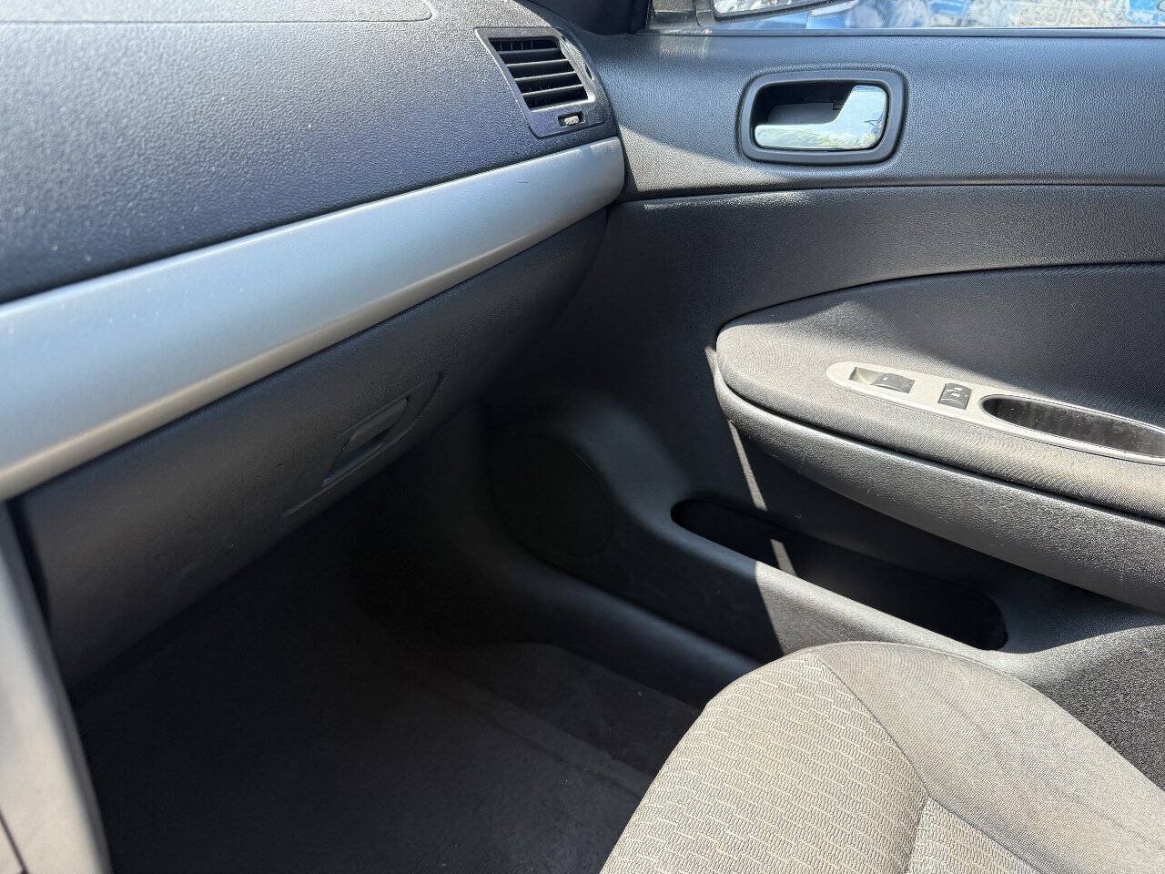 Used 2008 Chevrolet Cobalt LT w/ Revolution Edition Package FWD image 22