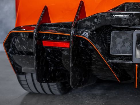 Used 2024 Lamborghini Revuelto AWD/4WD image 20